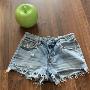 Levi’s 501 jean shorts